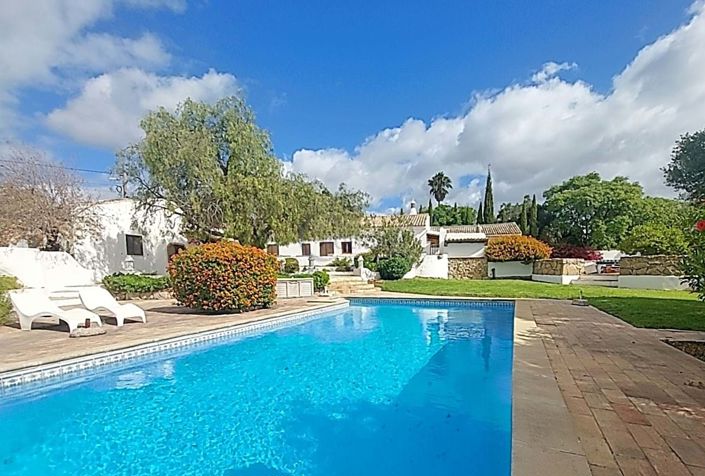 Image No.1-3 Bed Villa for sale