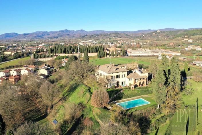 Image No.3-10 Bed Mansion for sale