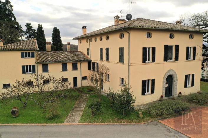 Image No.6-10 Bed Mansion for sale