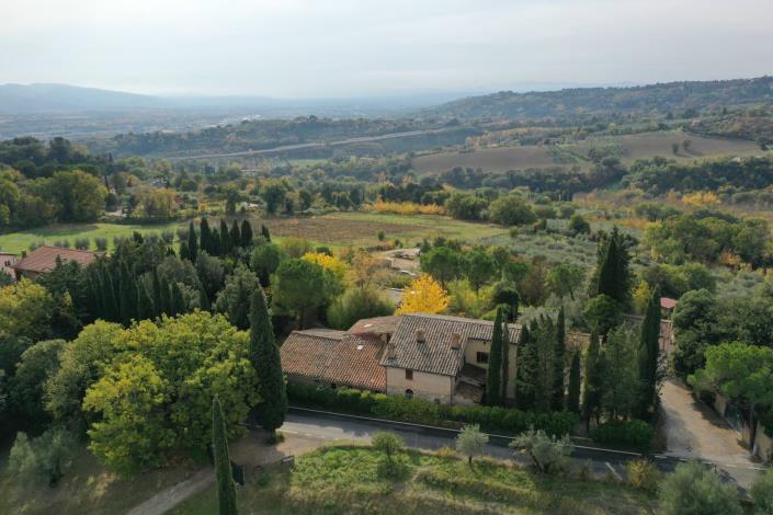 Image No.7-6 Bed Farmhouse for sale