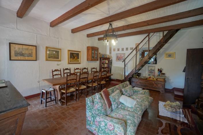 Image No.37-7 Bed Farmhouse for sale