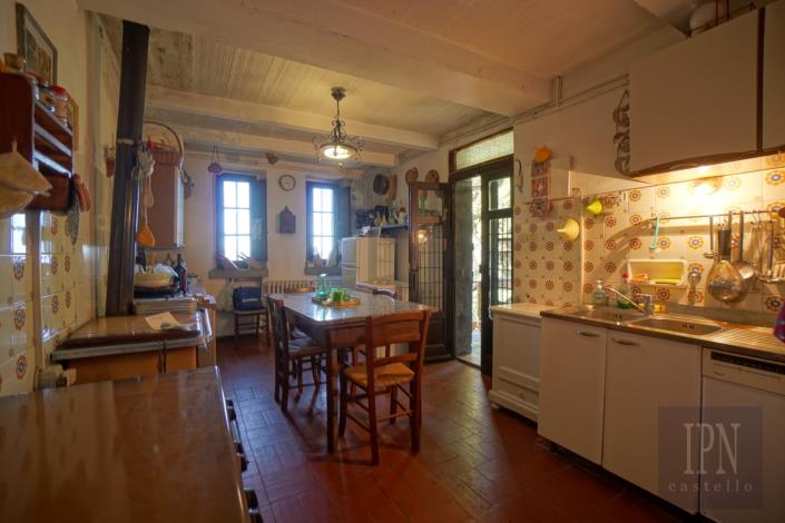 Image No.41-7 Bed Farmhouse for sale