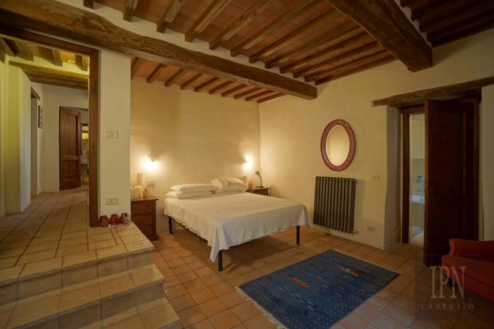 Image No.13-5 Bed Country Property for sale