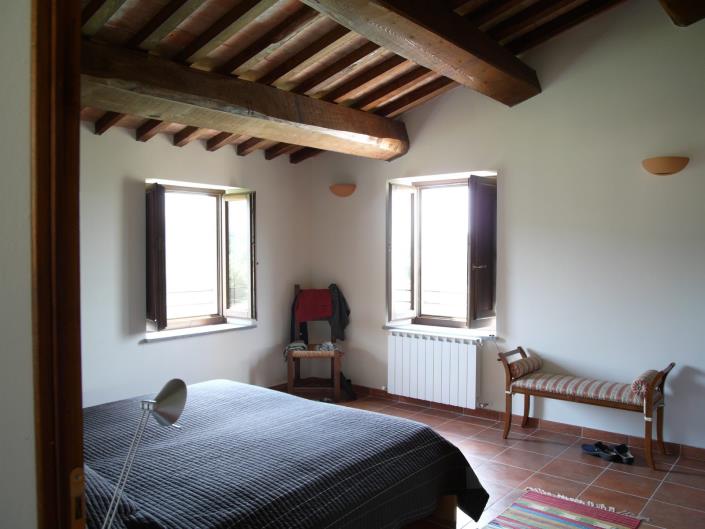 Image No.19-3 Bed Farmhouse for sale