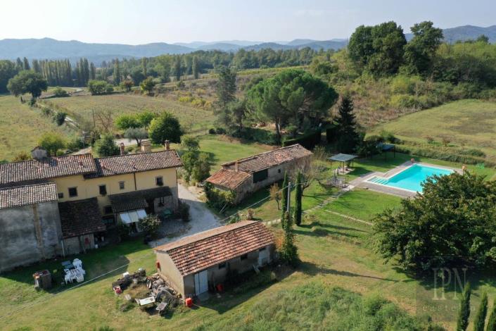 Image No.6-7 Bed Country House for sale