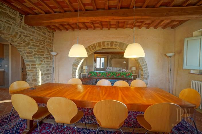 Image No.25-5 Bed Farmhouse for sale