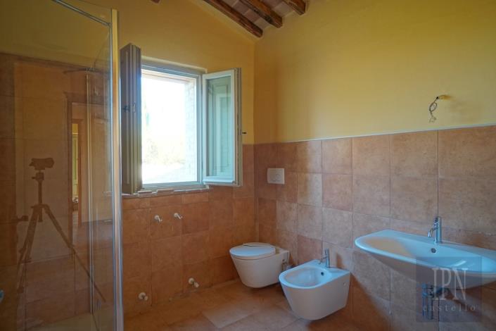 Image No.48-5 Bed Farmhouse for sale