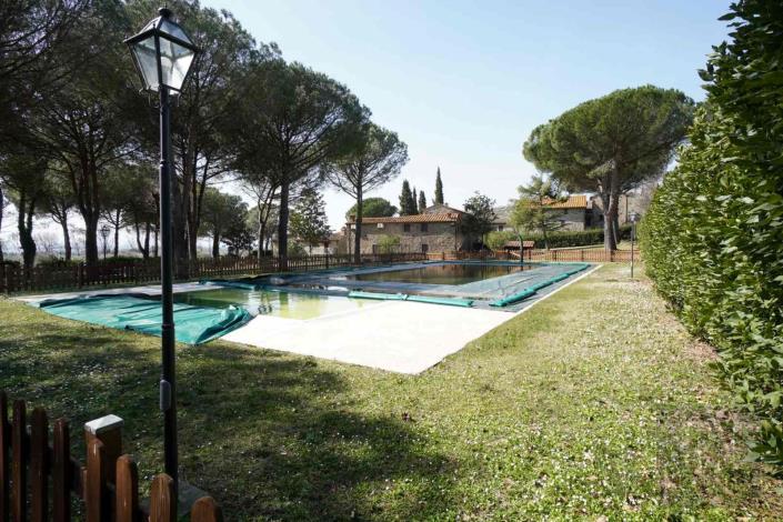 Image No.11-16 Bed Country Property for sale