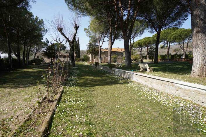 Image No.13-16 Bed Country Property for sale