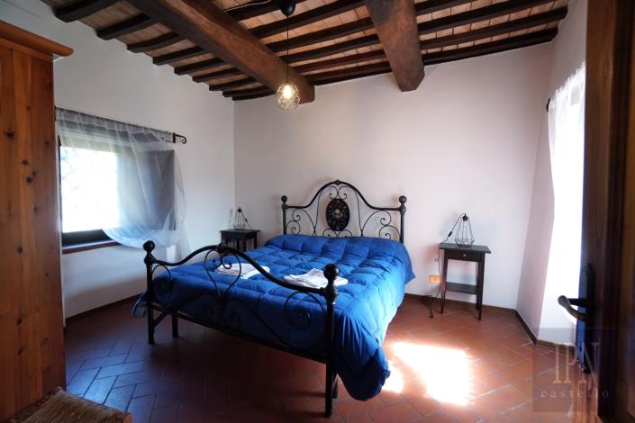 Image No.21-16 Bed Country Property for sale