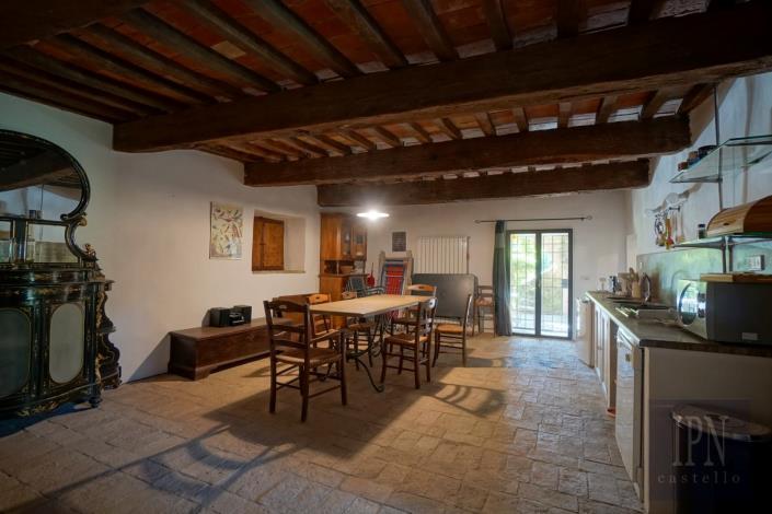 Image No.31-8 Bed Farmhouse for sale