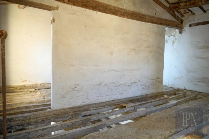 Image No.37-Farmhouse for sale