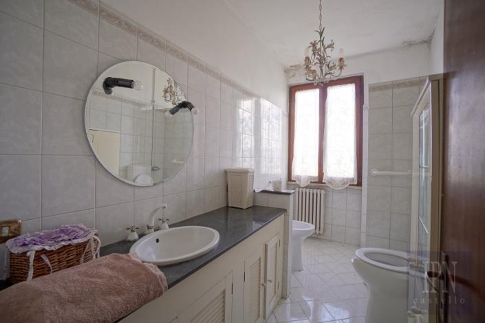 Image No.19-3 Bed Townhouse for sale