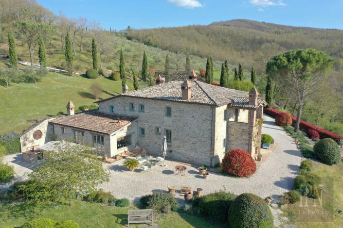 Image No.3-4 Bed Farmhouse for sale