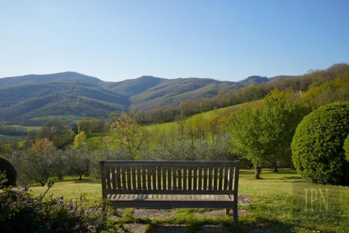 Image No.52-4 Bed Farmhouse for sale