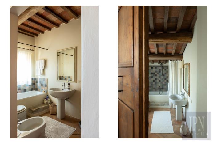 Image No.48-4 Bed Farmhouse for sale