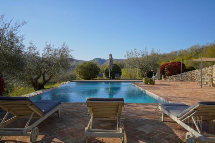 Image No.20-4 Bed Farmhouse for sale