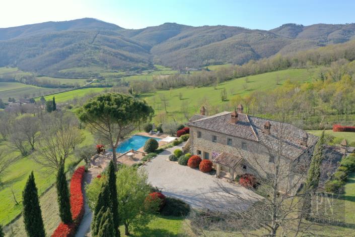 Image No.8-4 Bed Farmhouse for sale