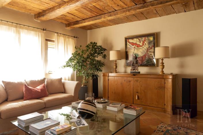 Image No.36-4 Bed Farmhouse for sale