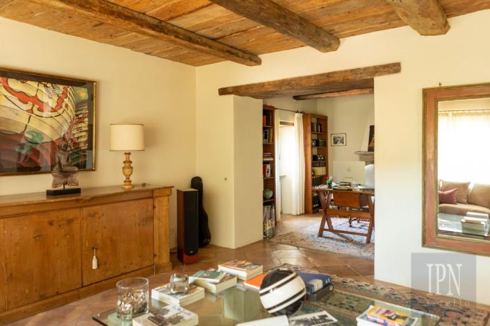 Image No.37-4 Bed Farmhouse for sale