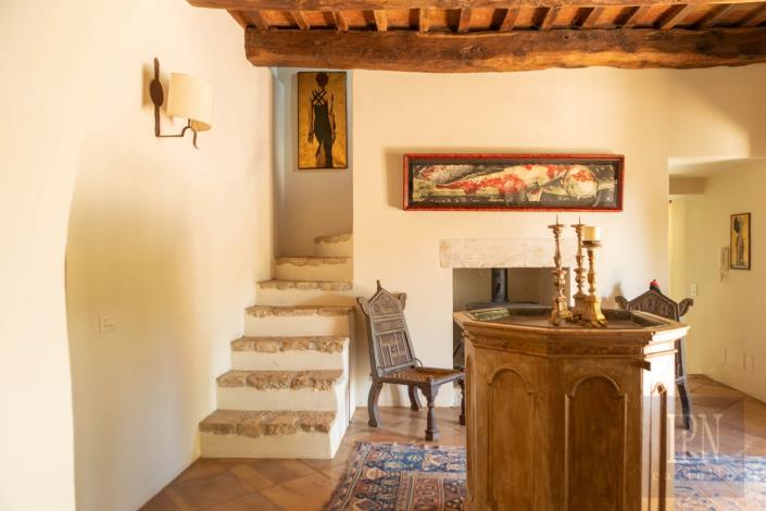 Image No.26-4 Bed Farmhouse for sale