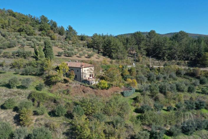 Image No.3-3 Bed Farmhouse for sale