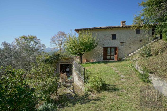 Image No.8-3 Bed Farmhouse for sale