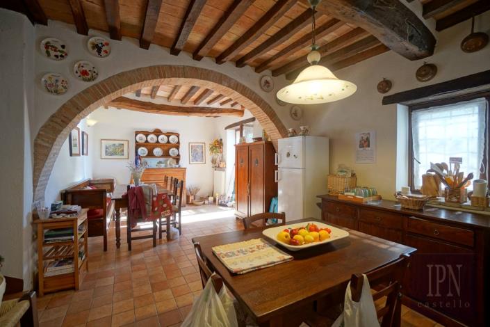 Image No.13-3 Bed Farmhouse for sale