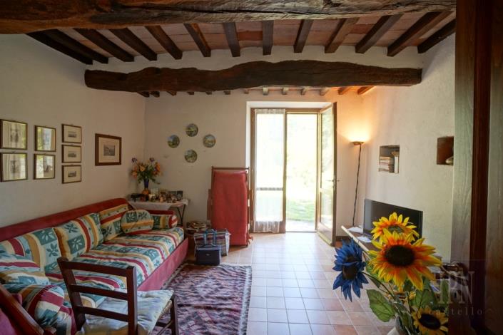 Image No.16-3 Bed Farmhouse for sale