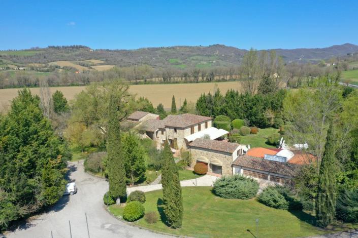 Image No.7-19 Bed Hotel for sale