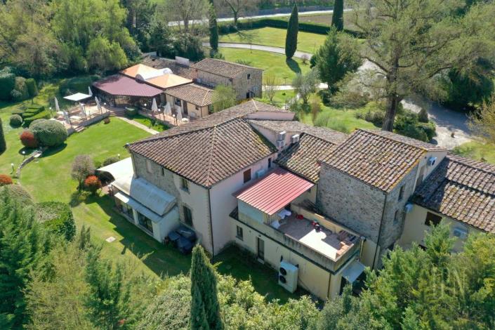 Image No.9-19 Bed Hotel for sale