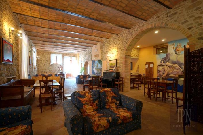 Image No.35-19 Bed Hotel for sale