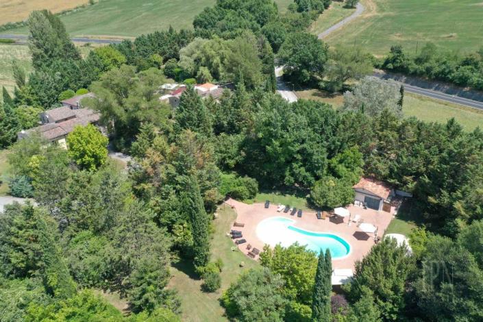 Image No.3-19 Bed Hotel for sale