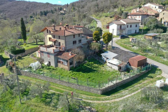 Image No.2-3 Bed Farmhouse for sale