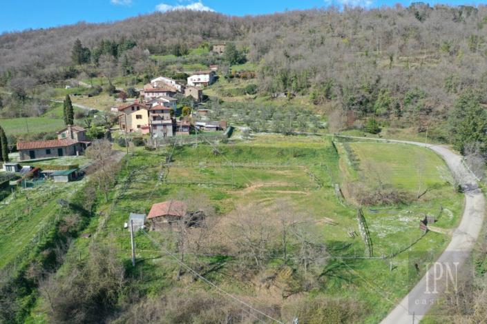 Image No.10-3 Bed Farmhouse for sale