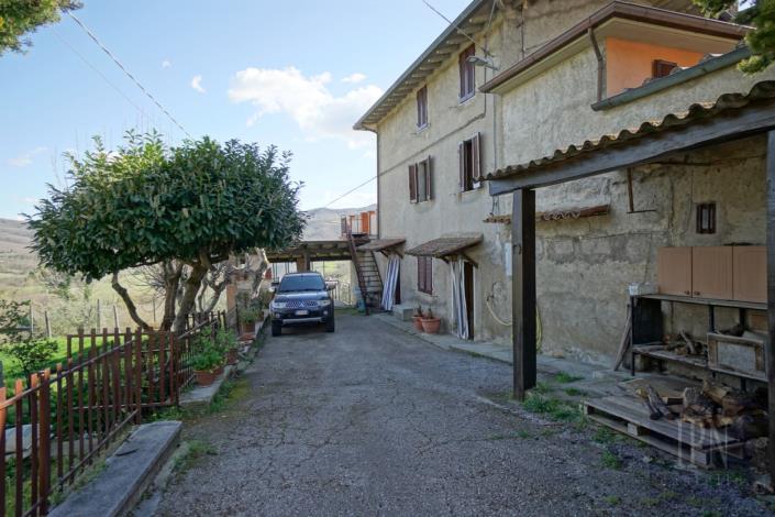 Image No.13-3 Bed Farmhouse for sale