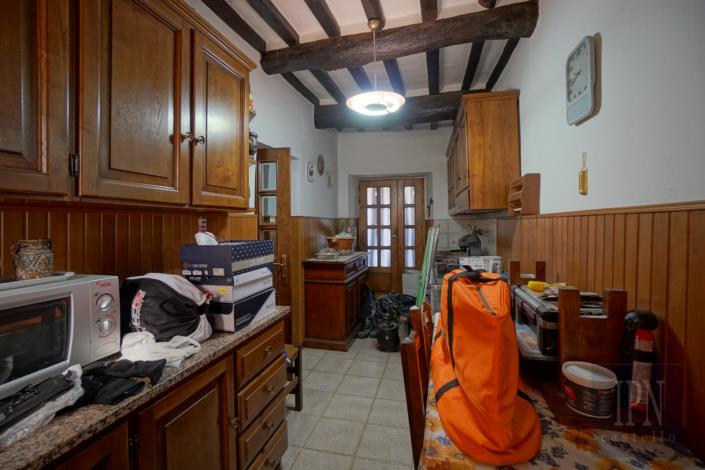 Image No.20-3 Bed Farmhouse for sale