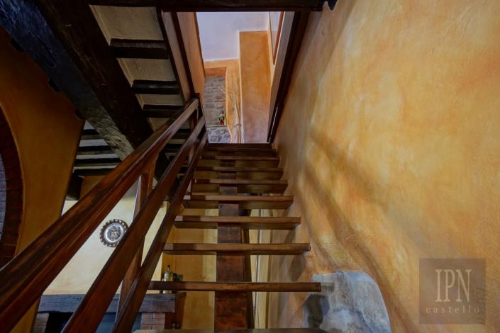 Image No.23-3 Bed Farmhouse for sale