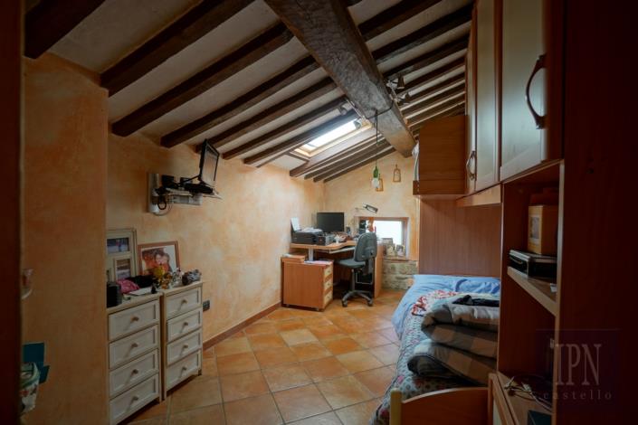 Image No.34-3 Bed Farmhouse for sale