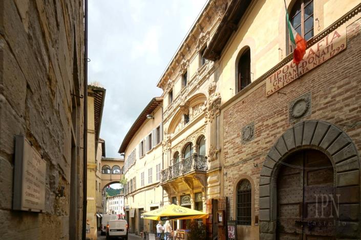 Image No.2-2 Bed Townhouse for sale