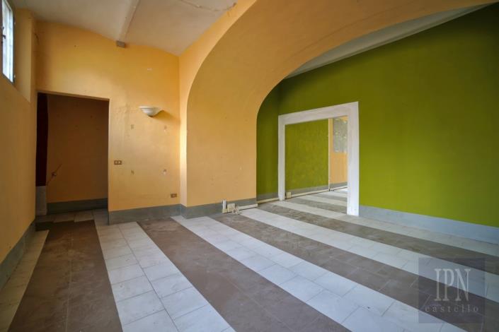 Image No.22-2 Bed Townhouse for sale