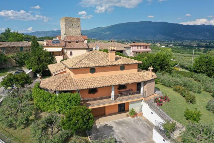 Image No.6-4 Bed Villa for sale