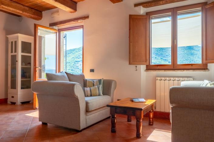 Image No.30-8 Bed Farmhouse for sale