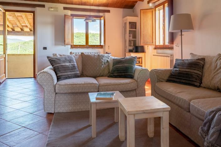 Image No.39-8 Bed Farmhouse for sale