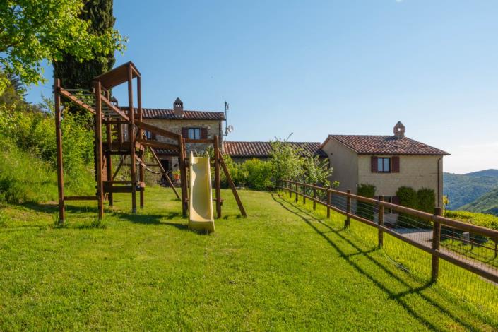 Image No.8-8 Bed Farmhouse for sale