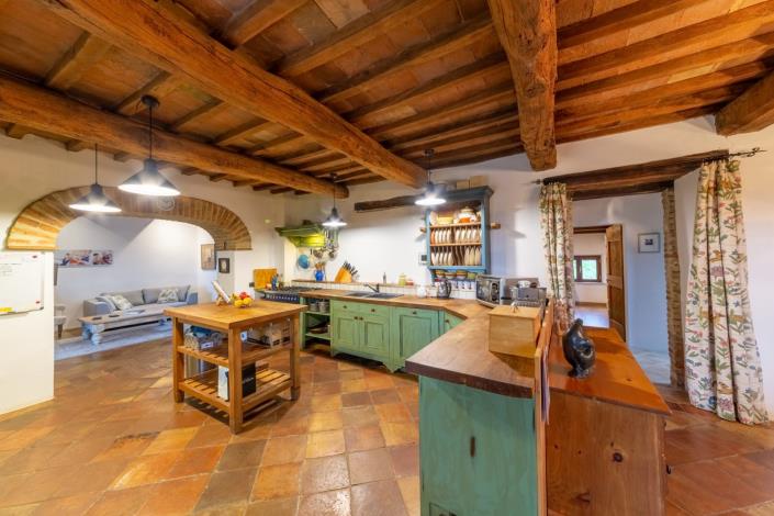 Image No.44-8 Bed Farmhouse for sale