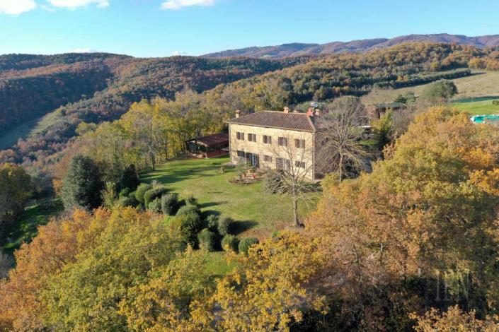 Image No.6-4 Bed Farmhouse for sale