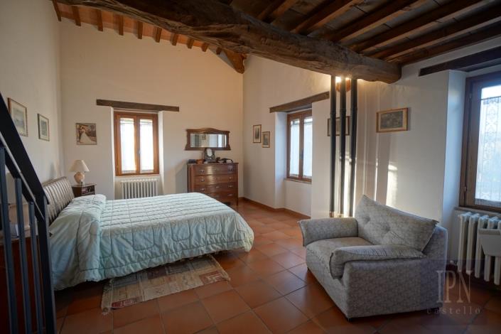 Image No.34-4 Bed Farmhouse for sale