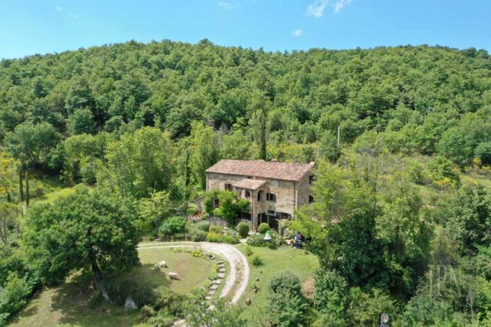 Image No.3-6 Bed Farmhouse for sale