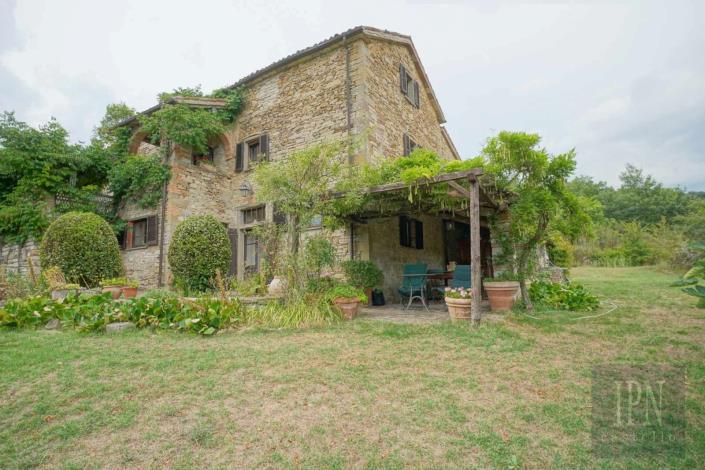 Image No.27-6 Bed Farmhouse for sale